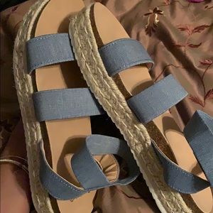 NWOT Platform Denim Sandal